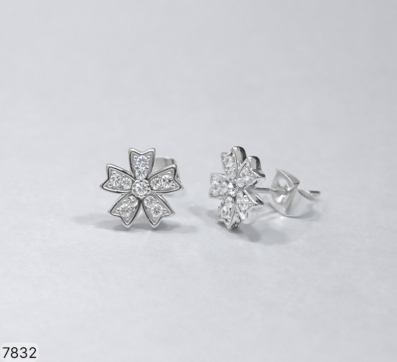 00 BR 07832 FLOR BCO