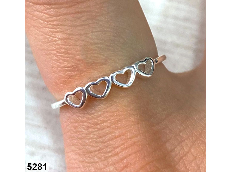 10 AN 05281 CORAZONES