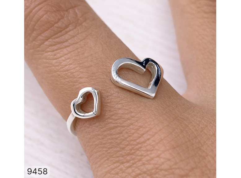 10 AN 09458 CORAZONES