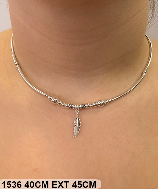 10 CO 01536 GARGANTILLA CON BOLA Y PLUMA