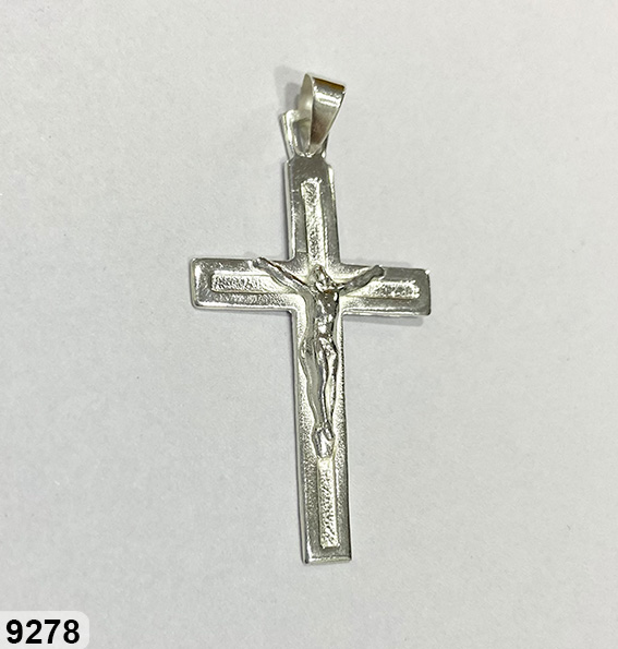 10 PI 09278 4 X 2,3 CM CRUZ CON CRISTO