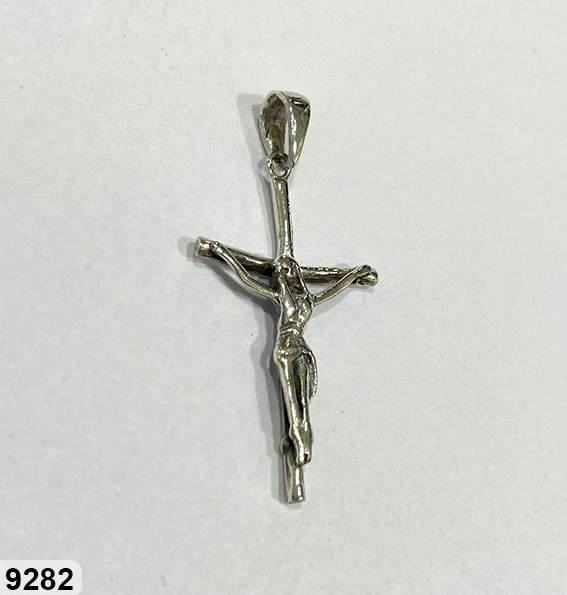 10 PI 09282 3CM X 1,8CM CRUZ CON CRISTO