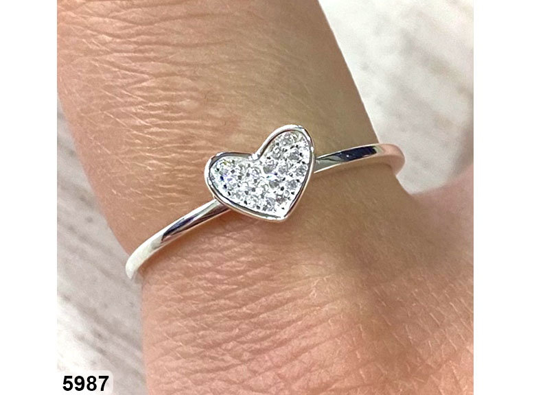 15 AN 05987 CORAZON