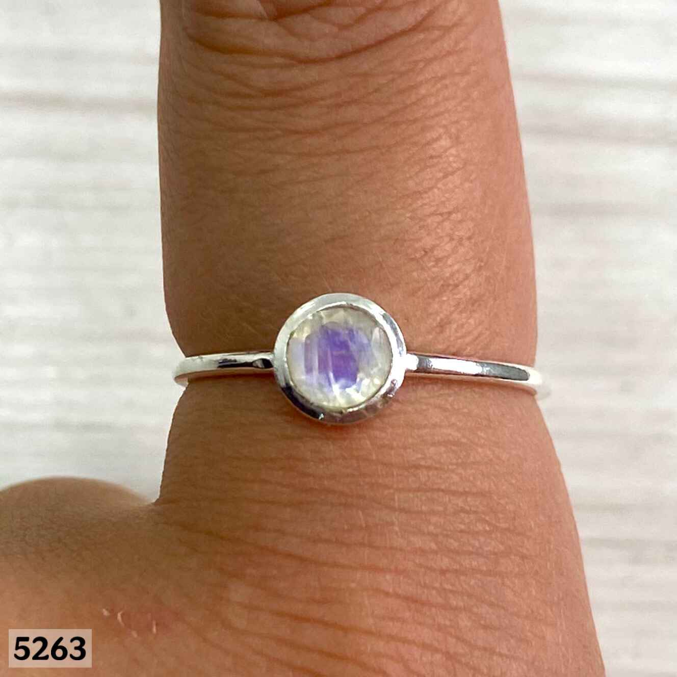 17 AN 05263 REDONDO PIEDRA LUNAR