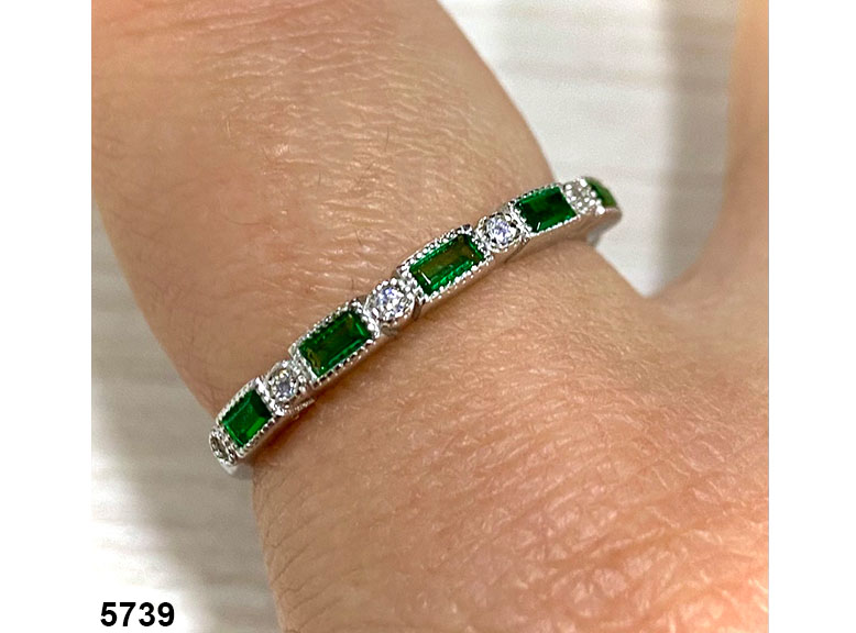 26 AN 05739 VERDE