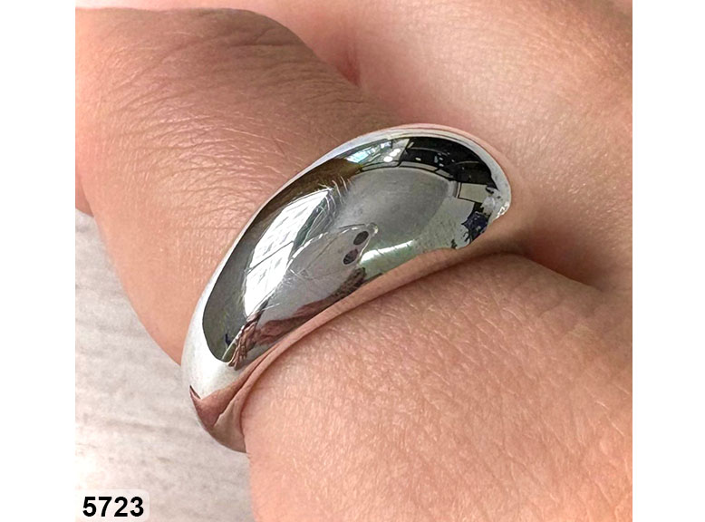 29 AN 05723 FINO